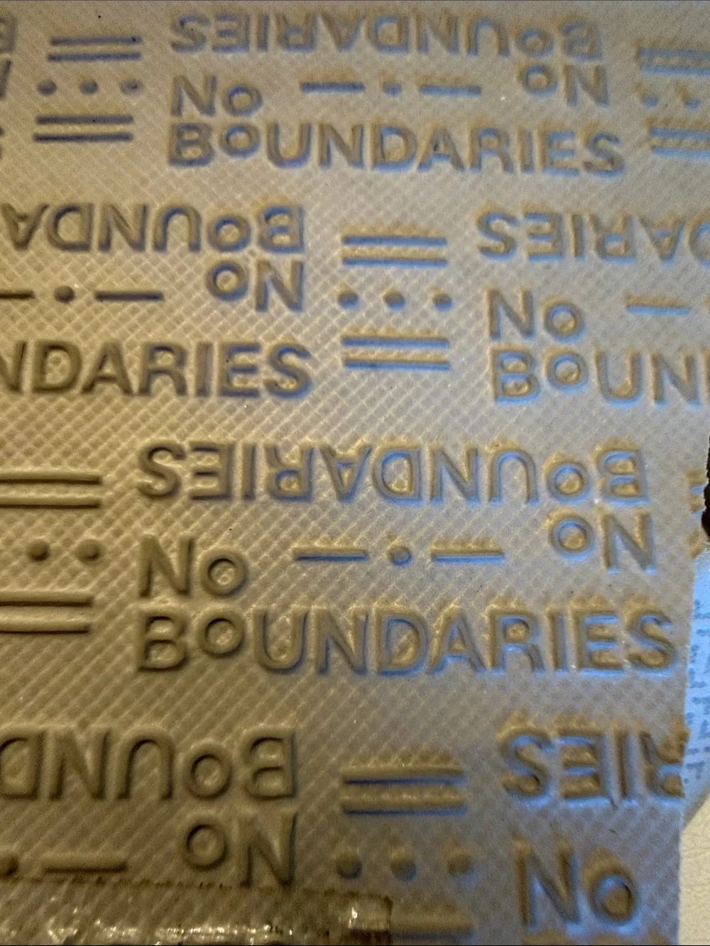No Boundaries pair men’s